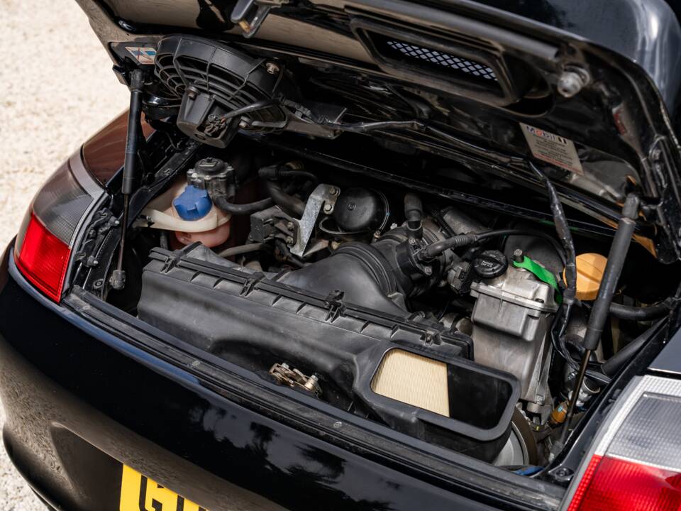 Image 35/42 of Porsche 911 GT3 (2003)