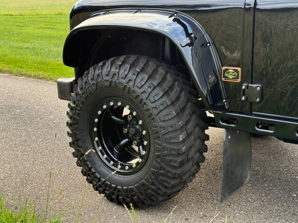 Bild 14/27 von Land Rover Defender 90 Td5 (1999)