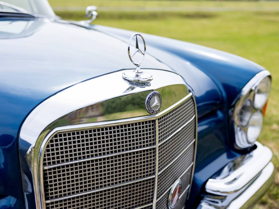 Afbeelding 10/62 van Mercedes-Benz 300 SE (1965)
