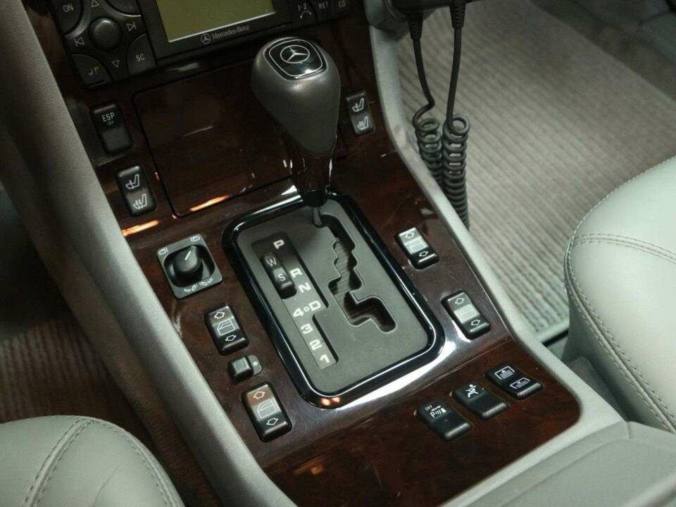 Bild 21/50 von Mercedes-Benz CL 420 (1998)