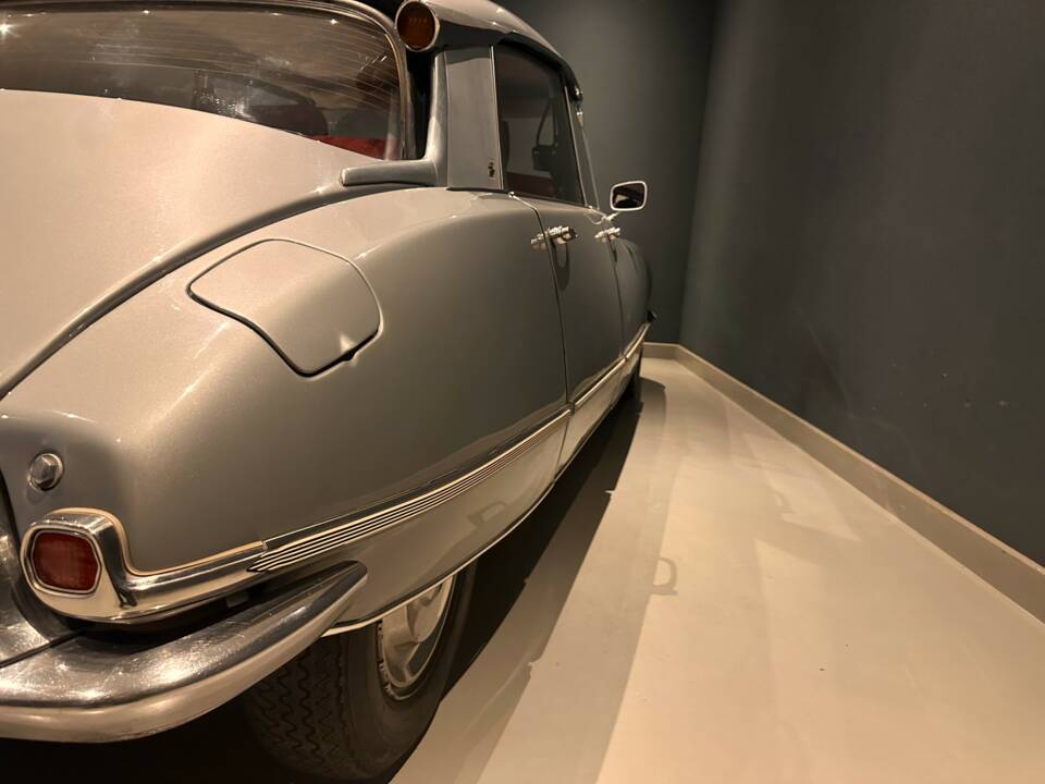 Bild 21/76 von Citroën DS 20 A (1970)