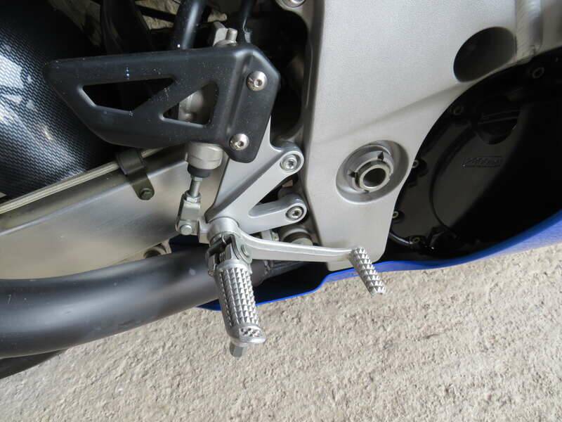 Bild 21/37 von Suzuki DUMMY (2002)