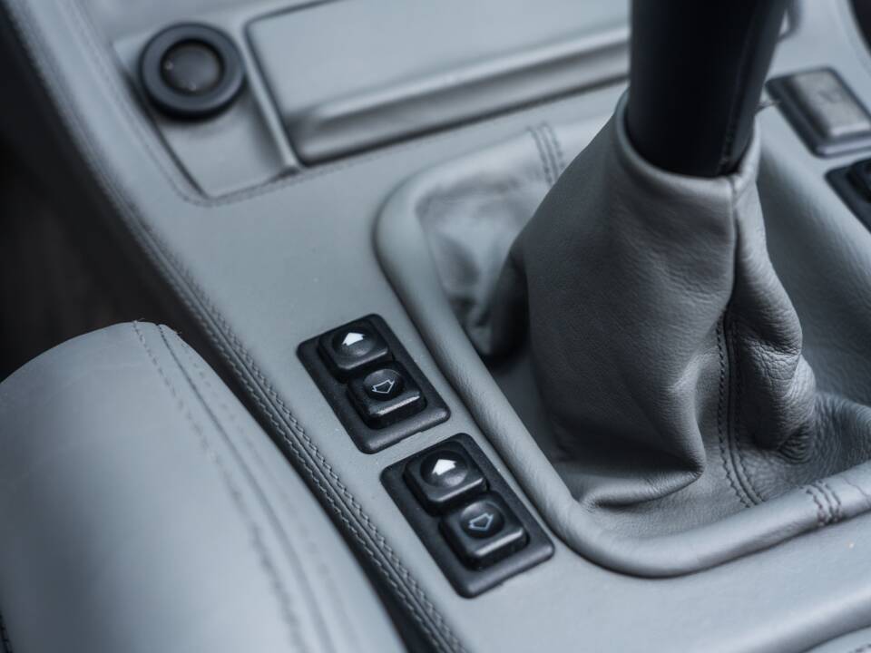 Afbeelding 26/53 van BMW M3 (1991)