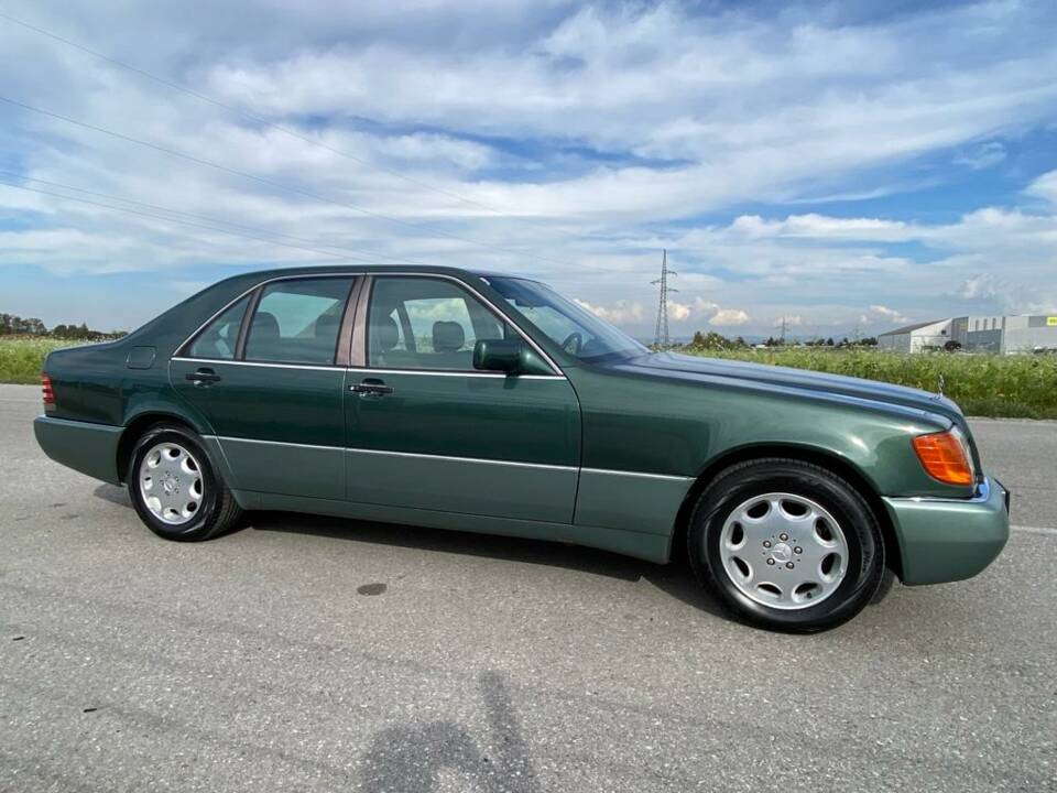 Imagen 9/22 de Mercedes-Benz 500 SE (1991)
