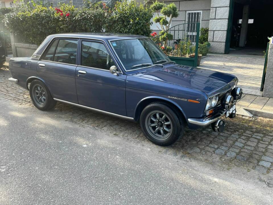Image 3/7 of Datsun 1600 SSS (1972)