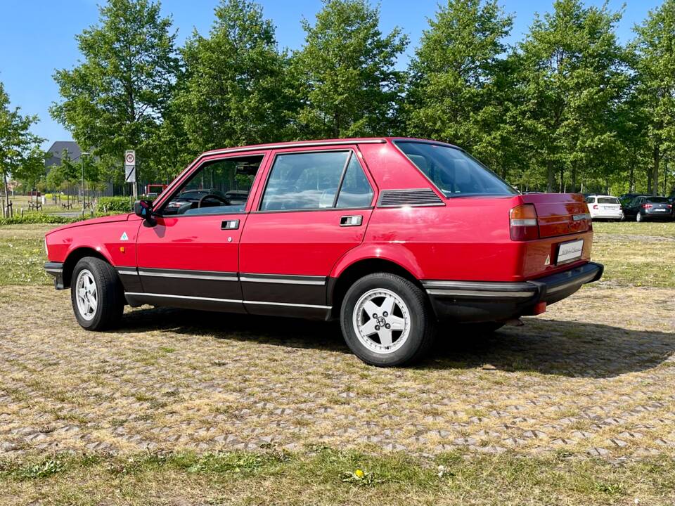 Afbeelding 5/20 van Alfa Romeo Giulietta 1.8 (1982)