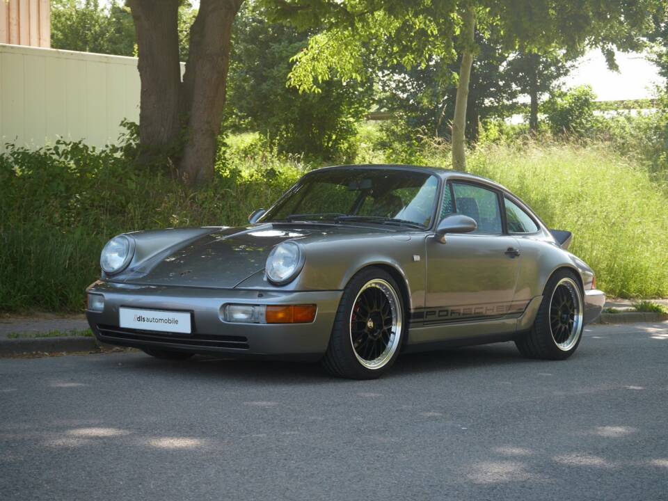 Immagine 2/31 di Porsche 911 Carrera 4 (1989)