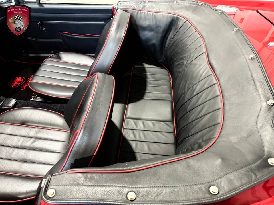 Bild 34/76 von Alfa Romeo 2600 Spider (1964)
