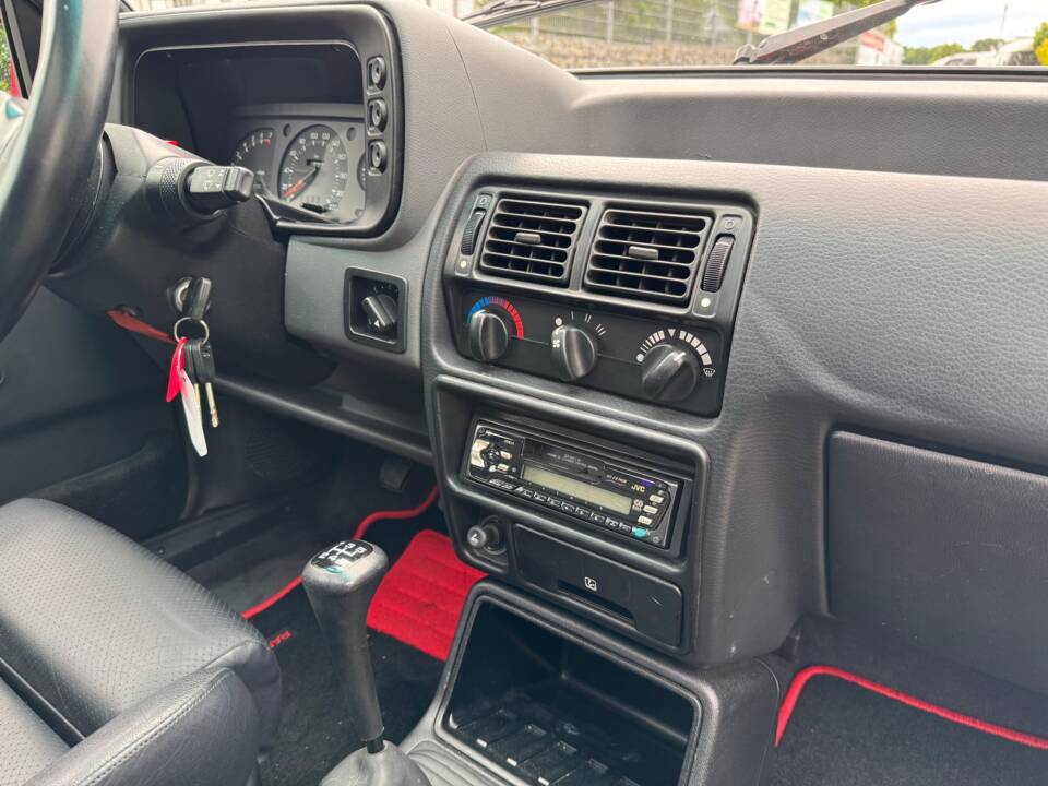 Image 34/49 of Ford Escort XR3i (1990)