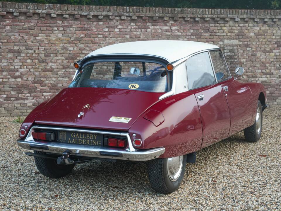 Imagen 22/50 de Citroën DS 21 (1971)