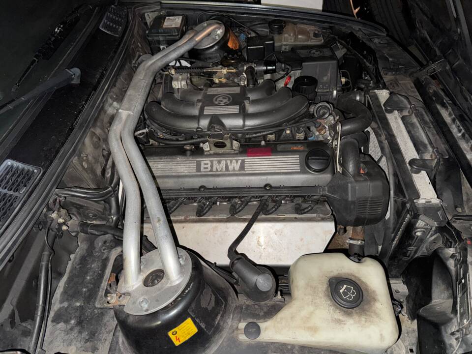 Afbeelding 11/12 van ALPINA B3 2.7 (1988)