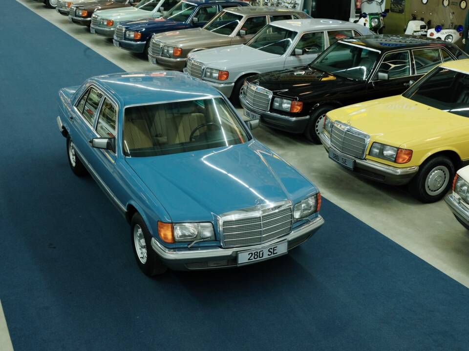 Bild 1/50 von Mercedes-Benz 280 SE (1983)