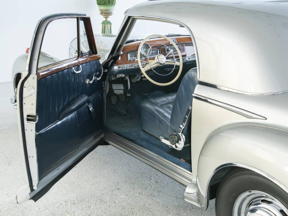 Image 21/39 de Mercedes-Benz 300 Sc Coupé (1956)