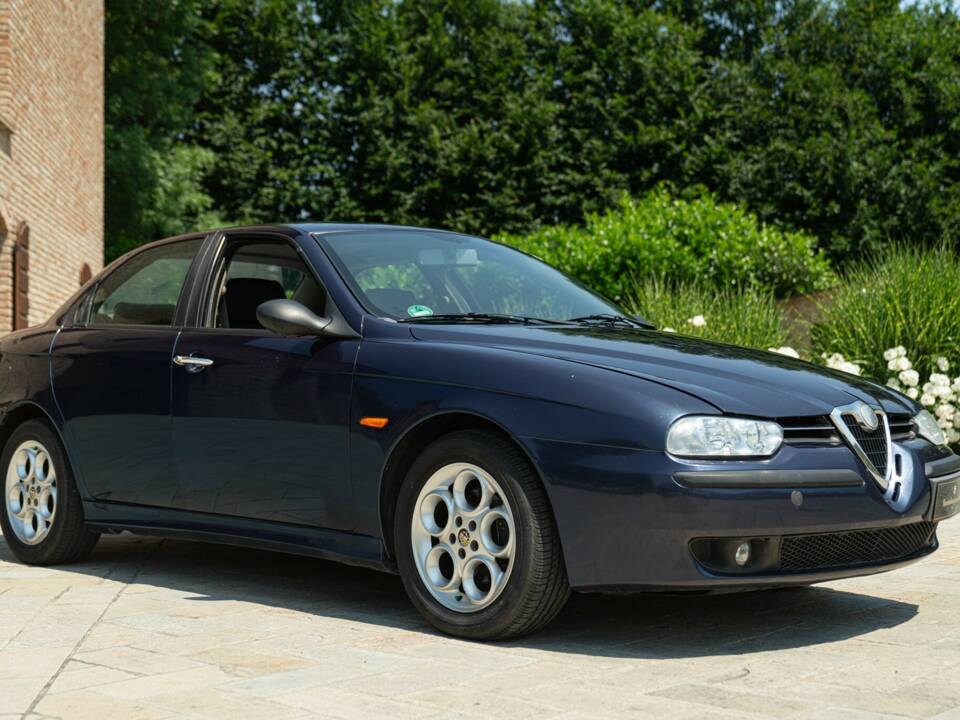Imagen 2/50 de Alfa Romeo 156 2.5 V6 (2000)
