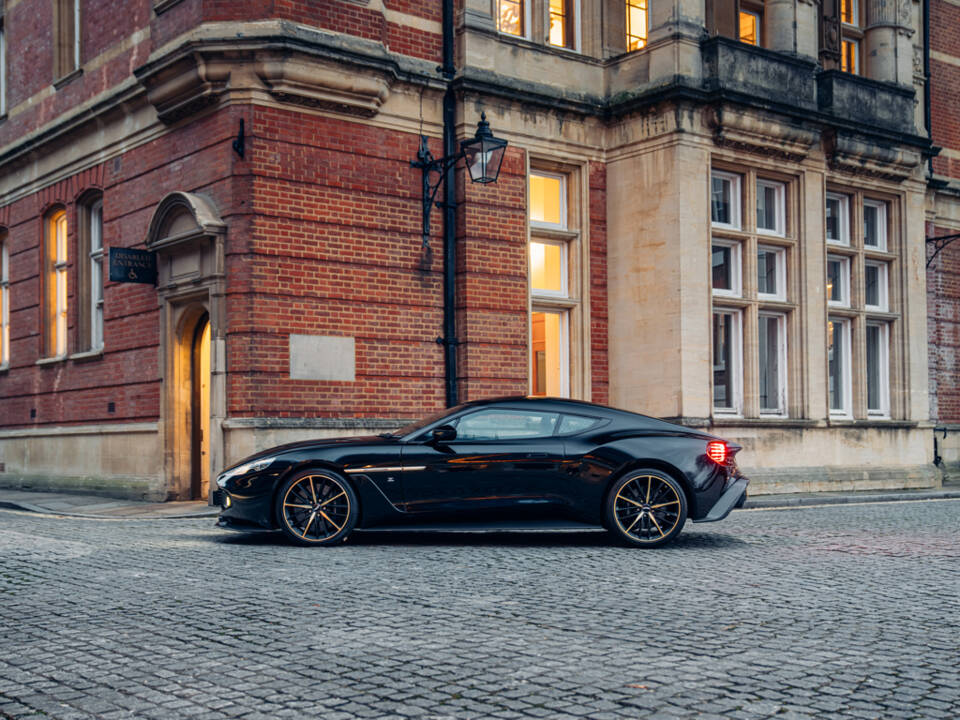 Bild 5/43 von Aston Martin Vanquish Zagato (2017)