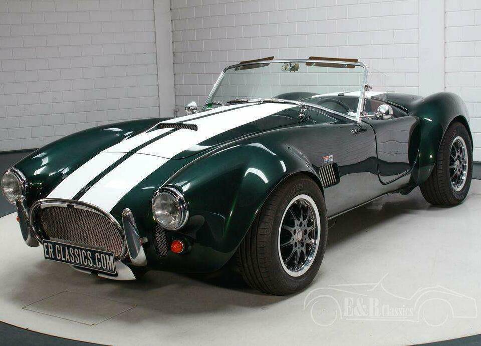 Image 4/19 of AC Cobra Replica (1989)