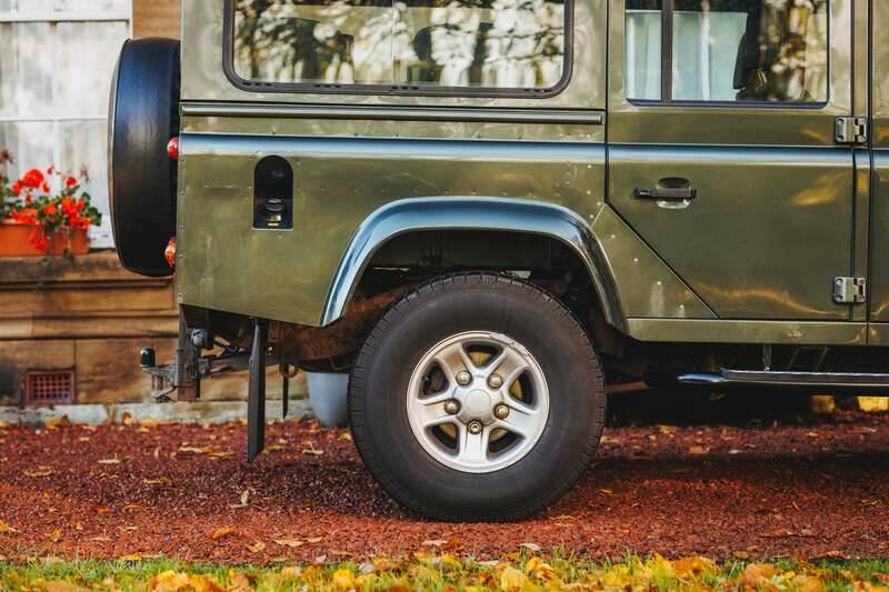 Bild 33/50 von Land Rover Defender 110 (2005)