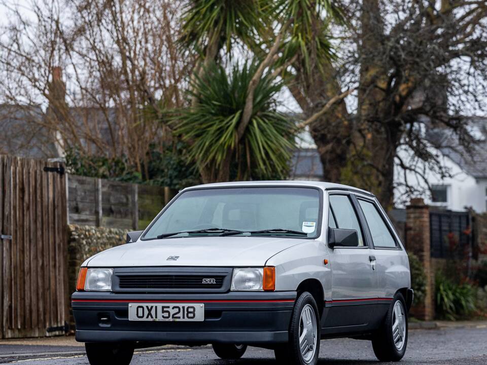 Image 16/40 of Vauxhall Nova 1.3 (1989)
