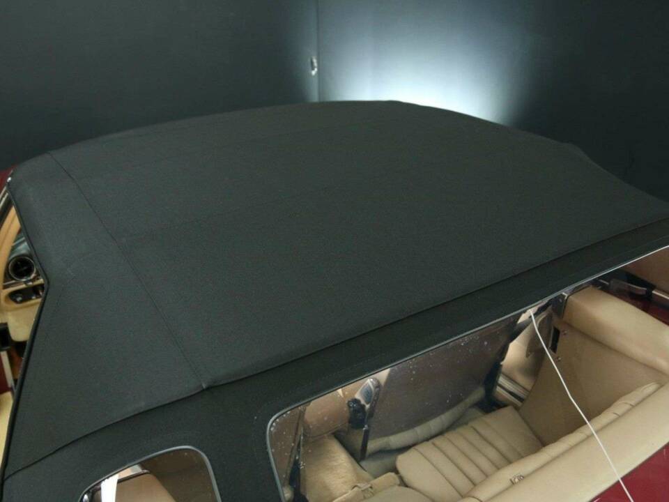 Bild 22/30 von Mercedes-Benz 560 SL (1989)