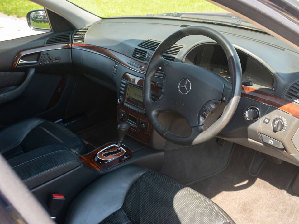 Immagine 50/50 di Mercedes-Benz S 55 AMG (2002)