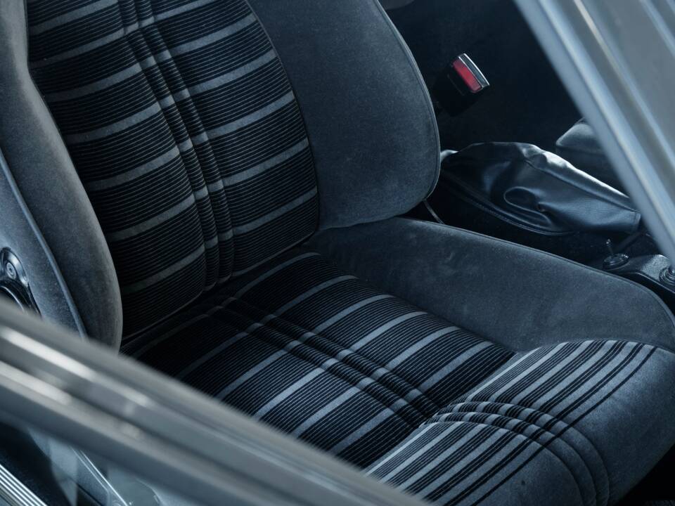 Bild 35/48 von Alfa Romeo GTV 6 2.5 (1981)