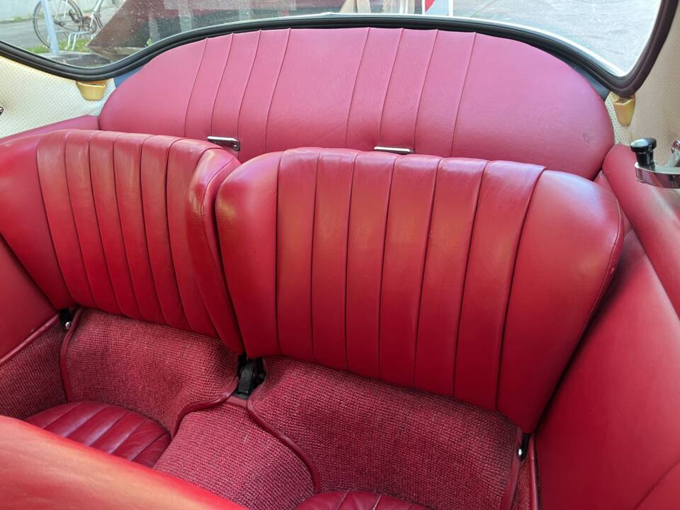 Image 28/63 of Porsche 356 C 1600 (1964)
