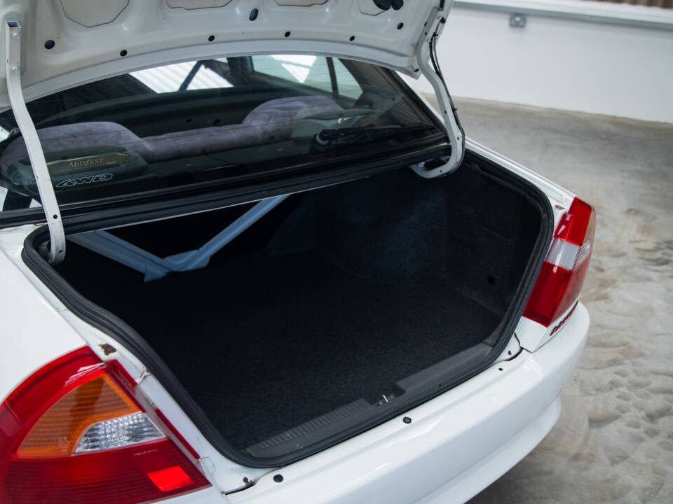 Image 9/50 de Mitsubishi Lancer Evolution VI (2000)