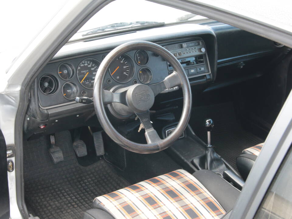 Immagine 37/53 di Ford Capri 2,3 (1979)