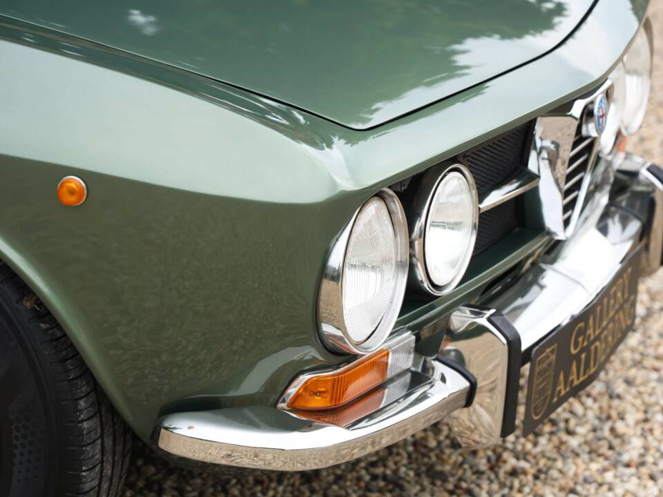Bild 24/50 von Alfa Romeo 1750 GT Veloce (1971)