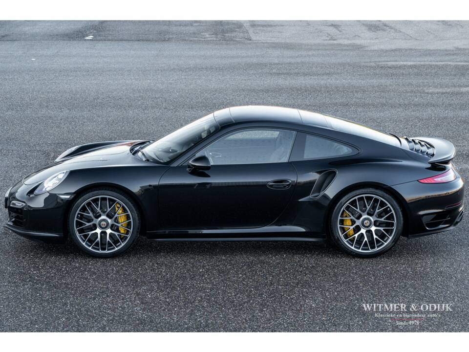 Image 14/34 of Porsche 911 Turbo S (2015)