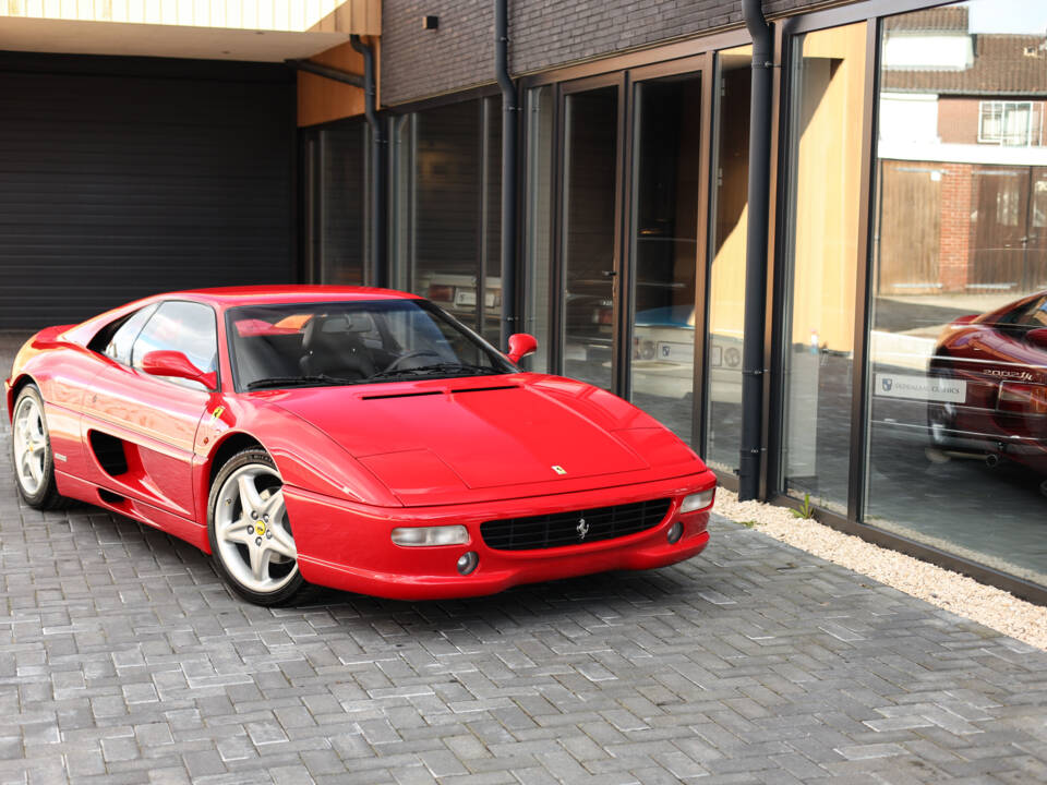 Image 2/17 of Ferrari F 355 Berlinetta (1997)