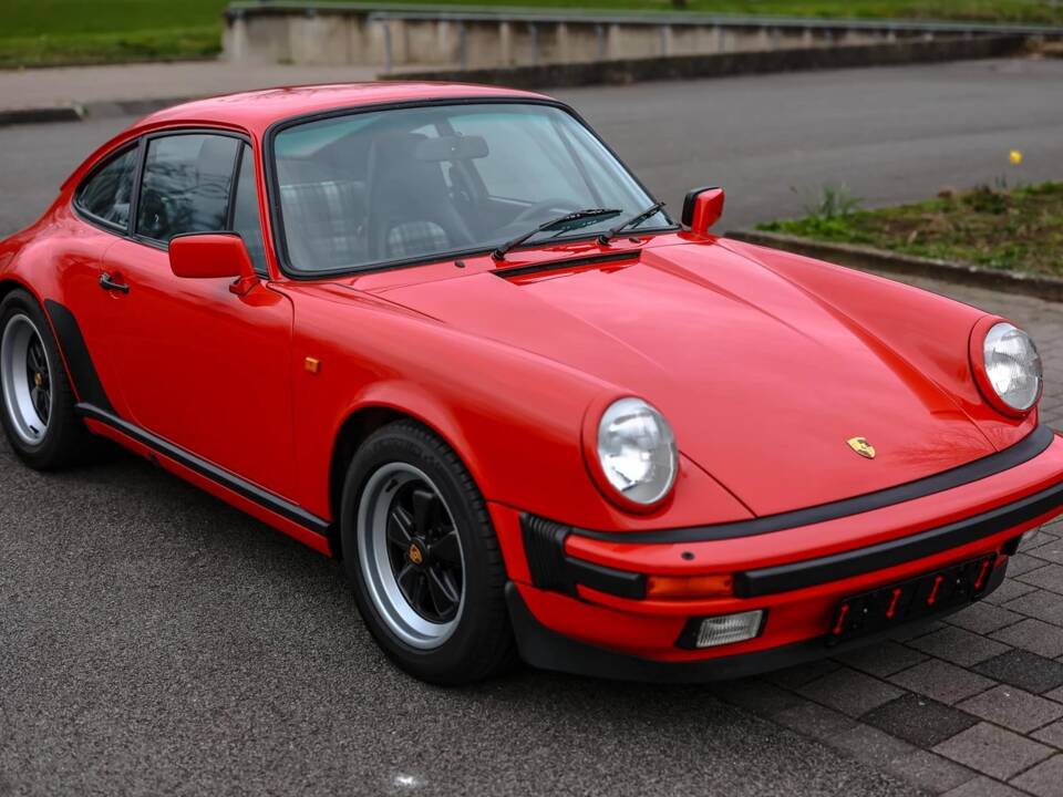 Image 1/12 of Porsche 911 Carrera 3.2 (1987)