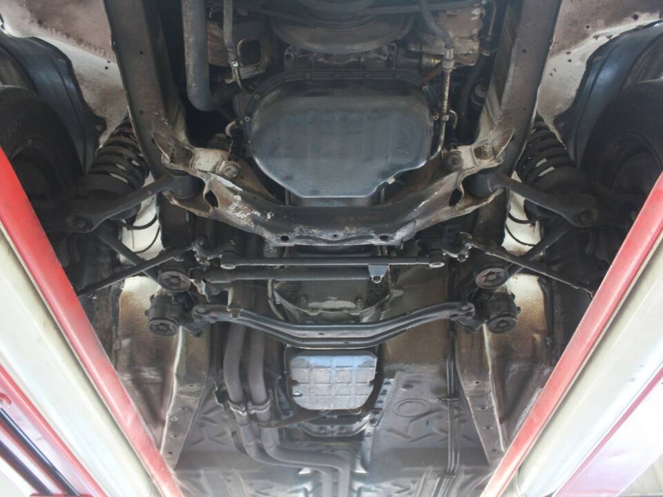 Image 50/50 de Mercedes-Benz 280 S (1988)