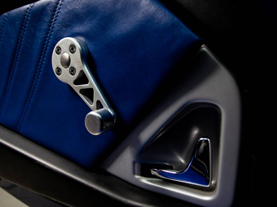 Bild 24/44 von Opel Speedster 2.2 (2001)