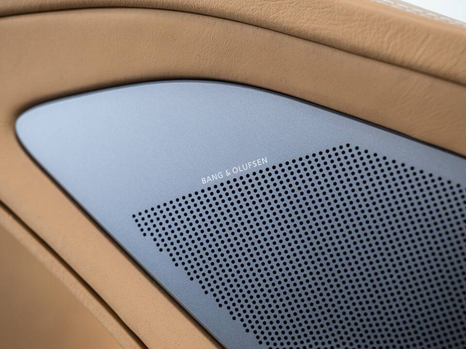 Image 9/32 of Aston Martin Vanquish (2013)