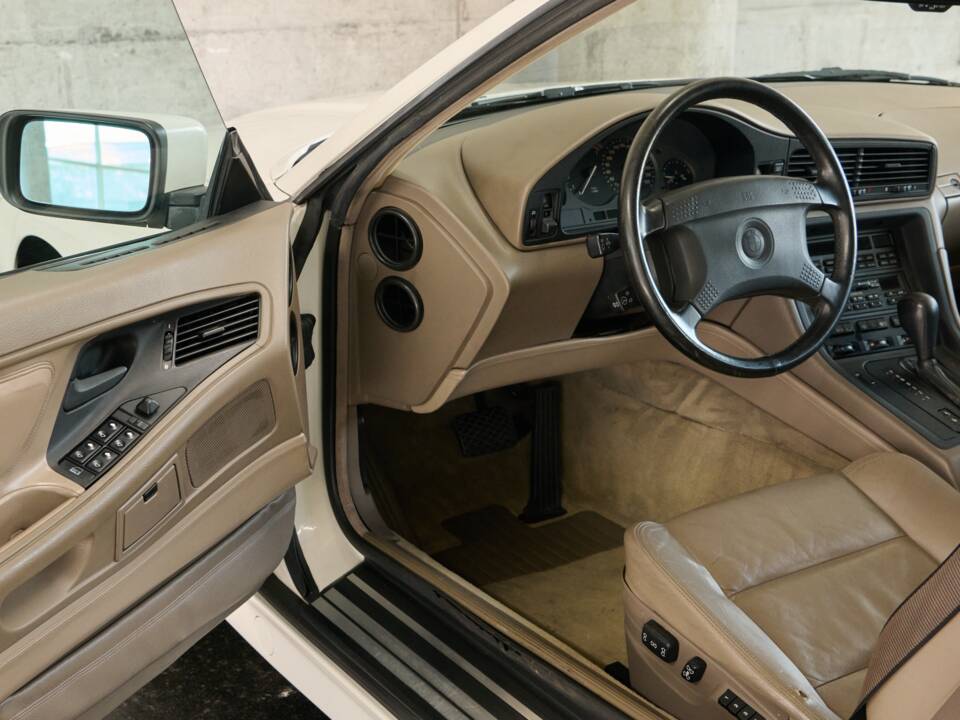 Immagine 43/50 di BMW 850i (1990)