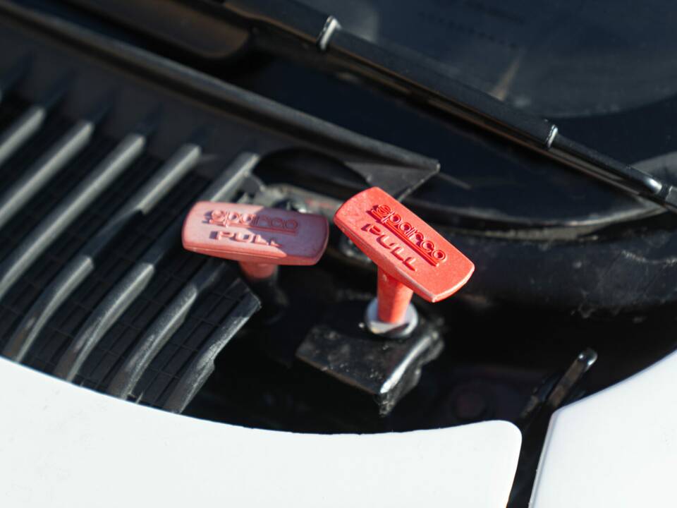 Image 13/50 of Ford Sierra RS Cosworth (1987)