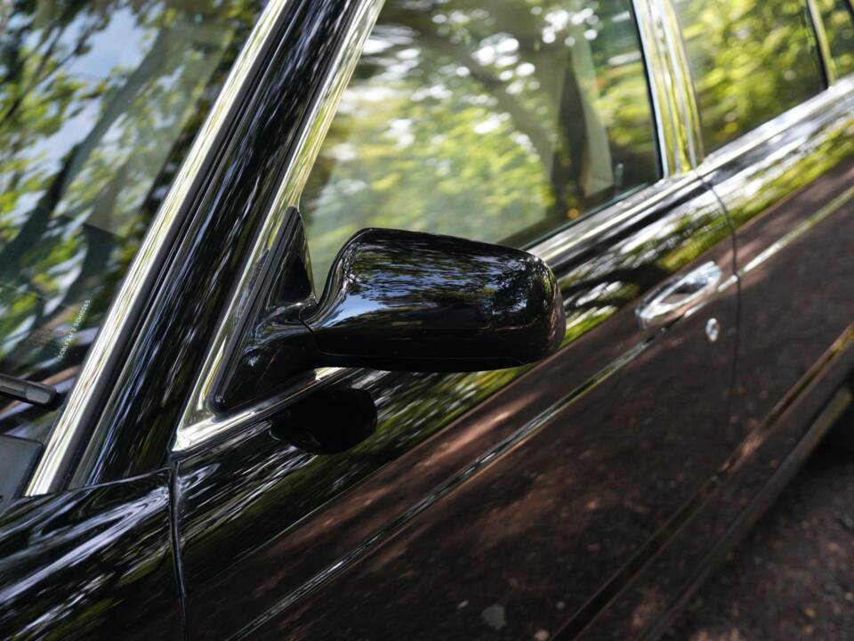 Image 22/50 of Bentley Arnage T (2004)