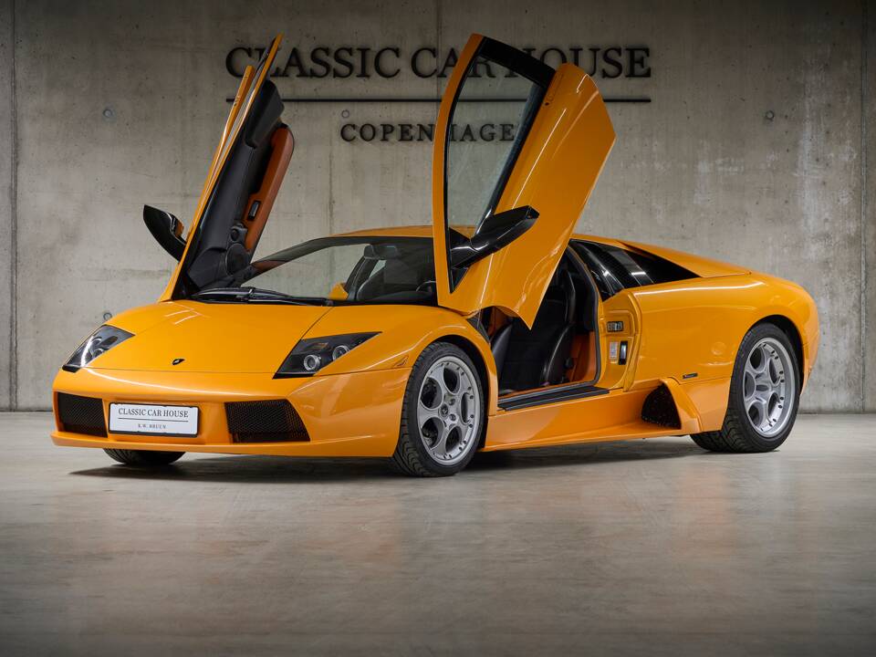 Image 8/99 of Lamborghini Murciélago (2003)
