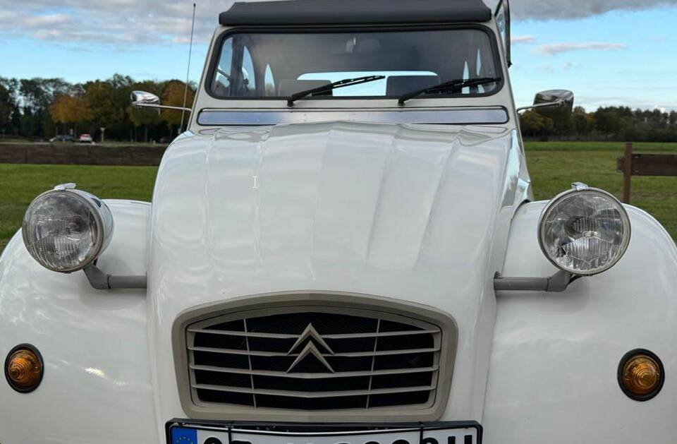 Imagen 1/9 de Citroën 2 CV 6 (1987)