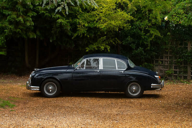Image 14/50 of Jaguar Mk II 3.8 (1962)