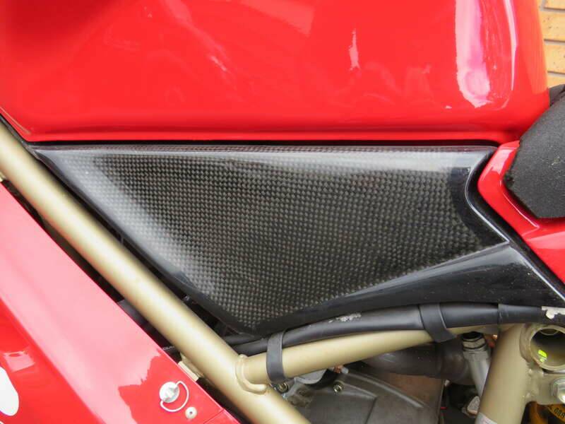 Immagine 32/50 di Ducati 916 R (2000)
