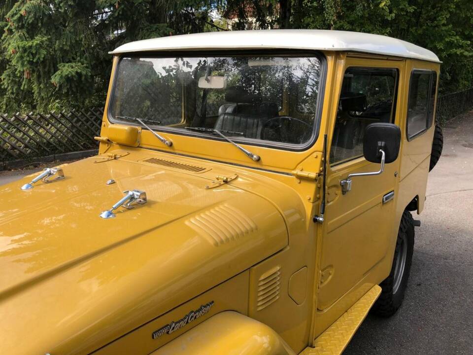 Image 5/8 de Toyota Land Cruiser BJ 40 (1979)