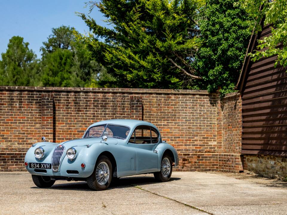 Image 33/50 of Jaguar XK 140 FHC (1955)