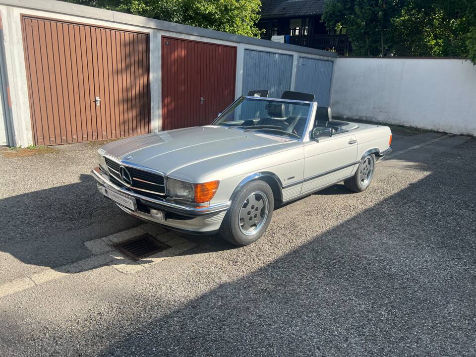 Image 4/23 of Mercedes-Benz 300 SL (1986)