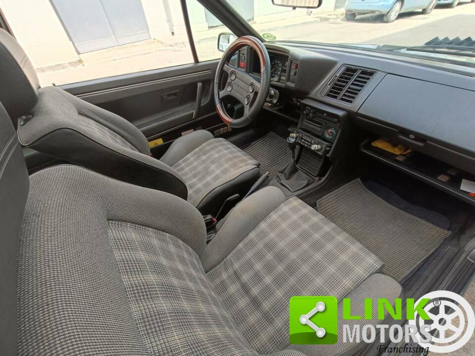 Immagine 7/10 di Volkswagen Scirocco II GT (1984)