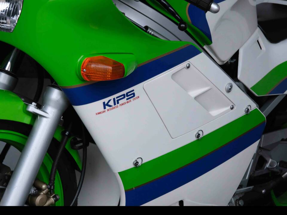 Immagine 41/71 di Kawasaki KR-1 (1989)