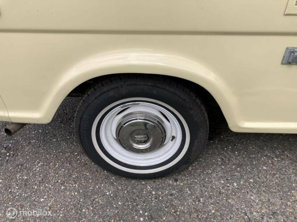 Bild 29/50 von Ford Econoline E 300 (1971)
