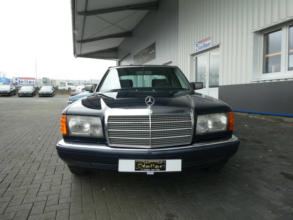 Bild 2/21 von Mercedes-Benz 300 SE (1990)