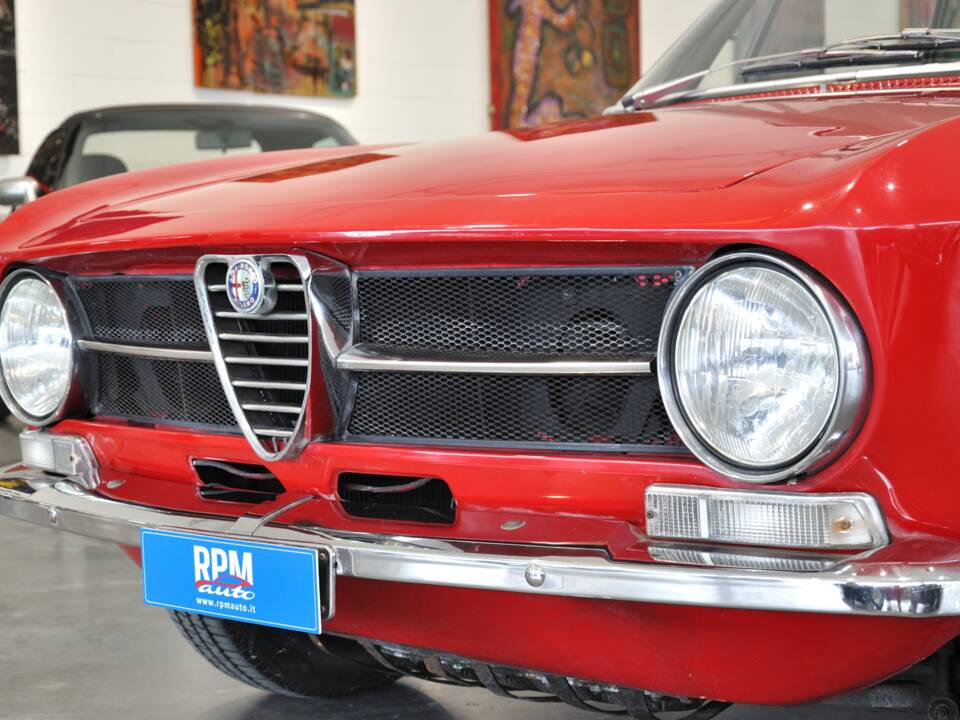 Imagen 27/43 de Alfa Romeo Giulia GT 1300 Junior (1971)